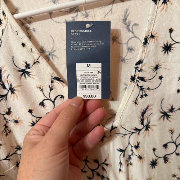 Universal Thread Black and White Floral Blouse - Picture 2 of 2